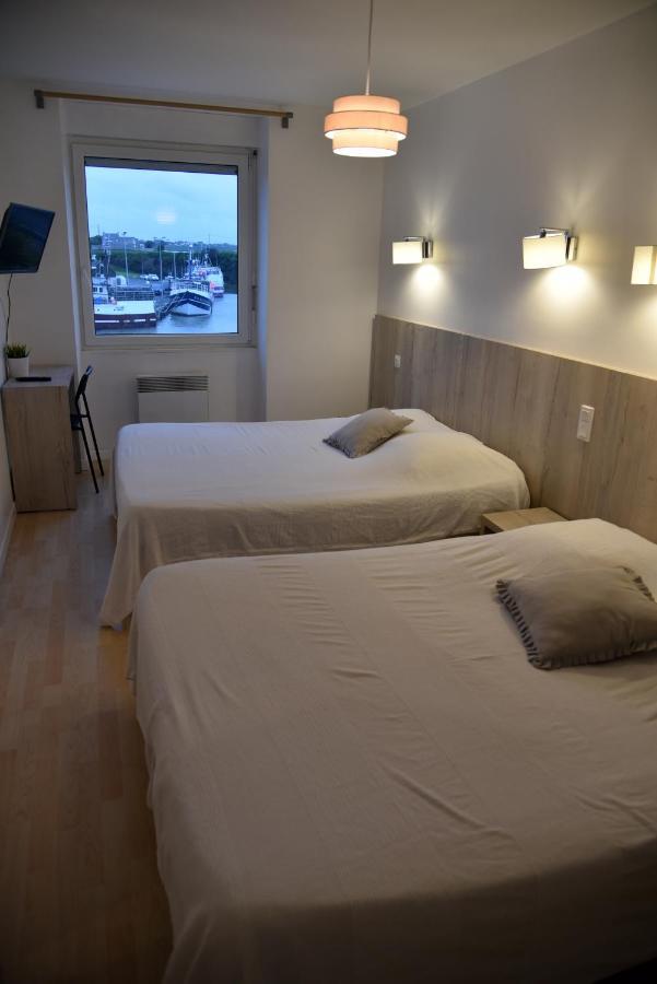 La Marine Hotel Sibiril Buitenkant foto